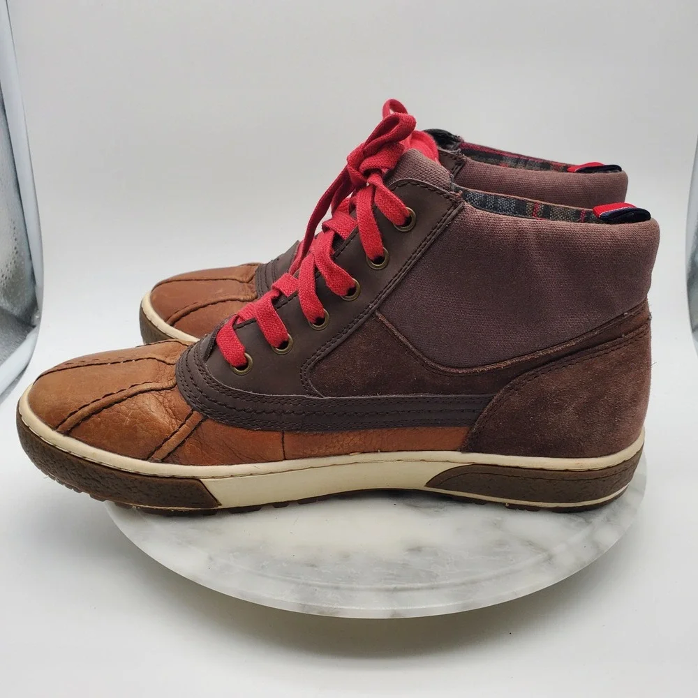 Tommy Hilfiger Dominy 2 Mens Size 10 Duck‎ Boots Leather Winter Snow Rain Shoes